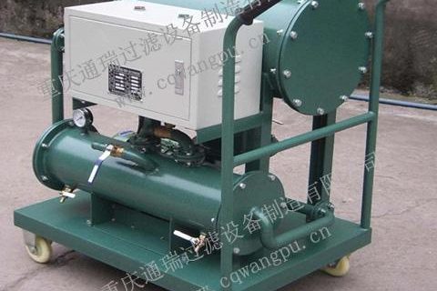 厂家剖析：：轻质油聚结疏散式滤油机